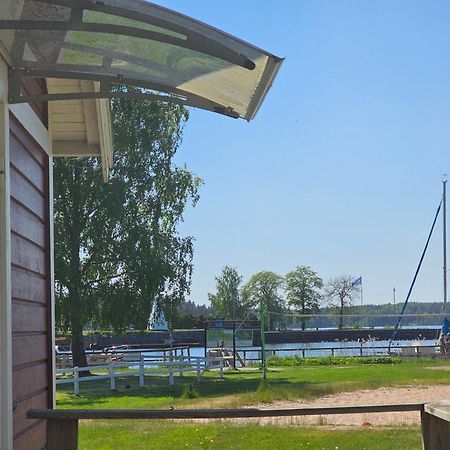 Kanalkrogen Stugor Sjötorp Zewnętrze zdjęcie